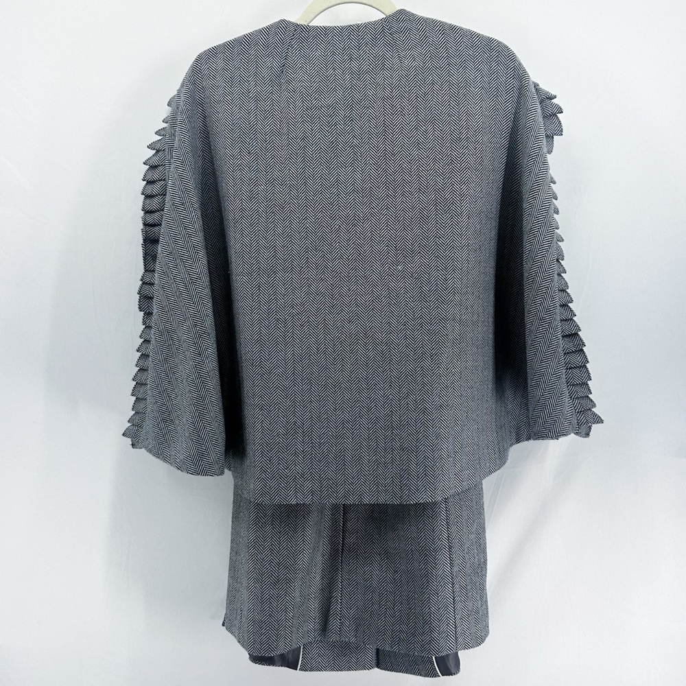 Banana Republic x Olivia Palermo Wool Houndsooth Cape Coat Ruffles X-Small - Picture 4 of 10